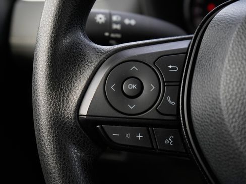 Used 2024 Toyota RAV4 XLE image 17