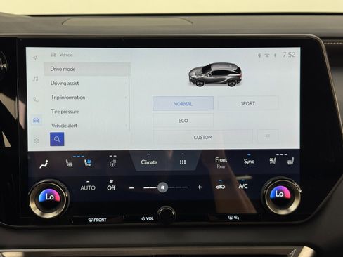 Used 2025 Lexus RX 350 Premium image 28