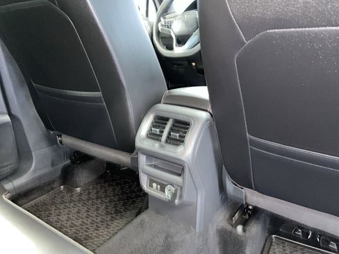 Used 2022 Volkswagen Tiguan SEL R-Line image 41
