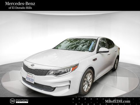 Used 2017 Kia Optima LX FWD image 1