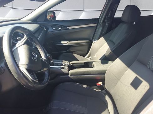Used 2017 Honda Civic Sport image 5
