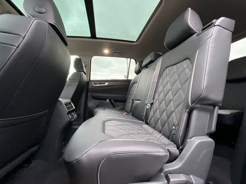 New 2026 Volkswagen Atlas SEL Premium R-Line image 14