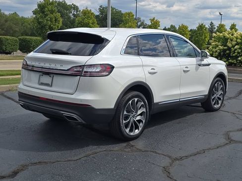 Used 2023 Lincoln Nautilus Reserve AWD/4WD image 4