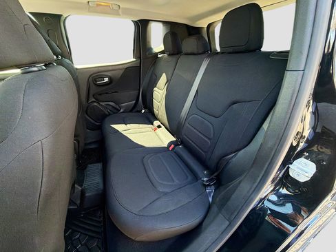 Used 2020 Jeep Renegade Latitude image 19