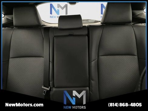 Used 2023 Toyota Venza Limited AWD/4WD image 11