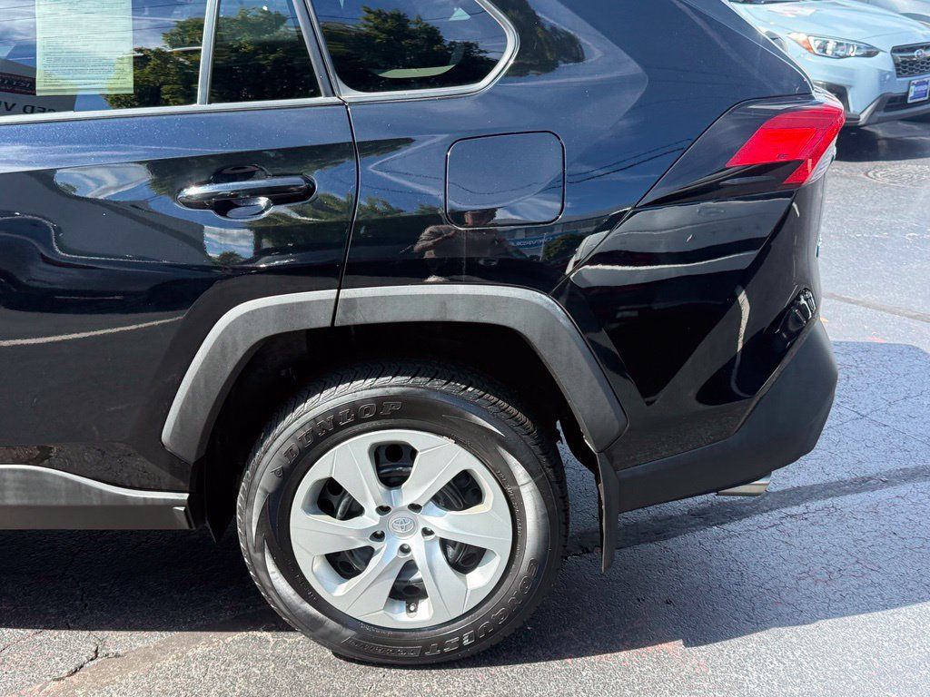 Used 2020 Toyota RAV4 LE w/ All Weather Liner Package AWD/4WD image 4