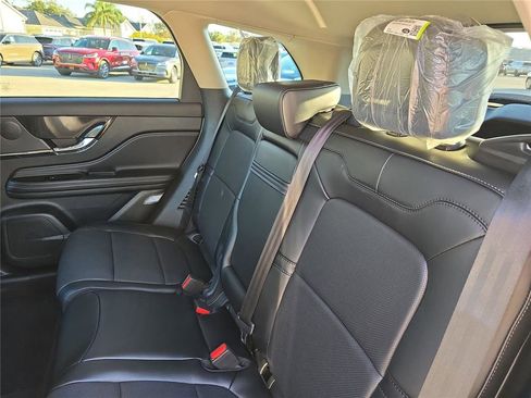 New 2026 Lincoln Corsair Grand Touring AWD/4WD image 10