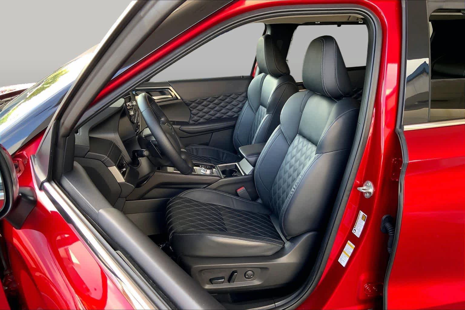 Used 2024 Mitsubishi Outlander SEL FWD image 8