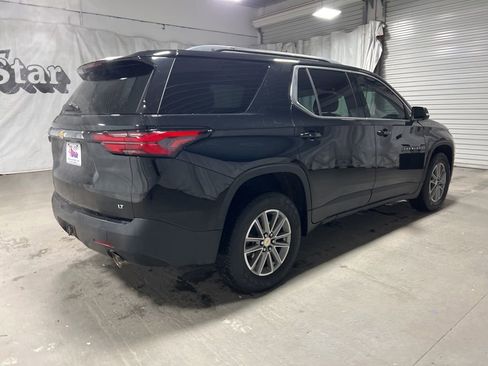 Used 2023 Chevrolet Traverse LT image 7