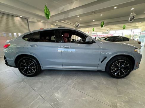 Used 2025 BMW X4 xDrive30i w/ Premium Package image 11