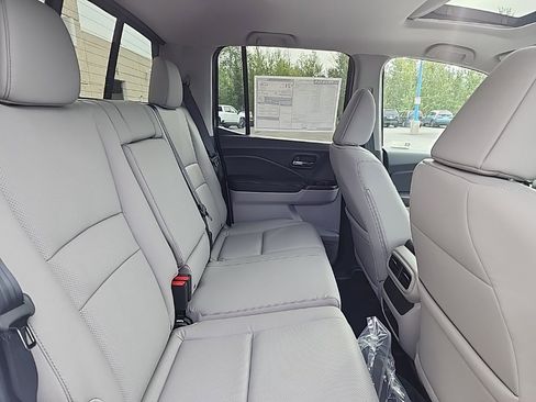 New 2025 Honda Ridgeline RTL image 13