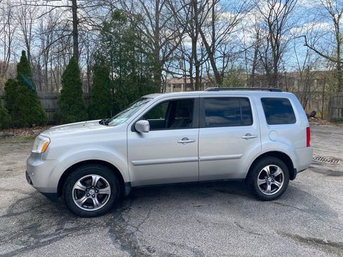 Used 2012 Honda Pilot Touring image 2