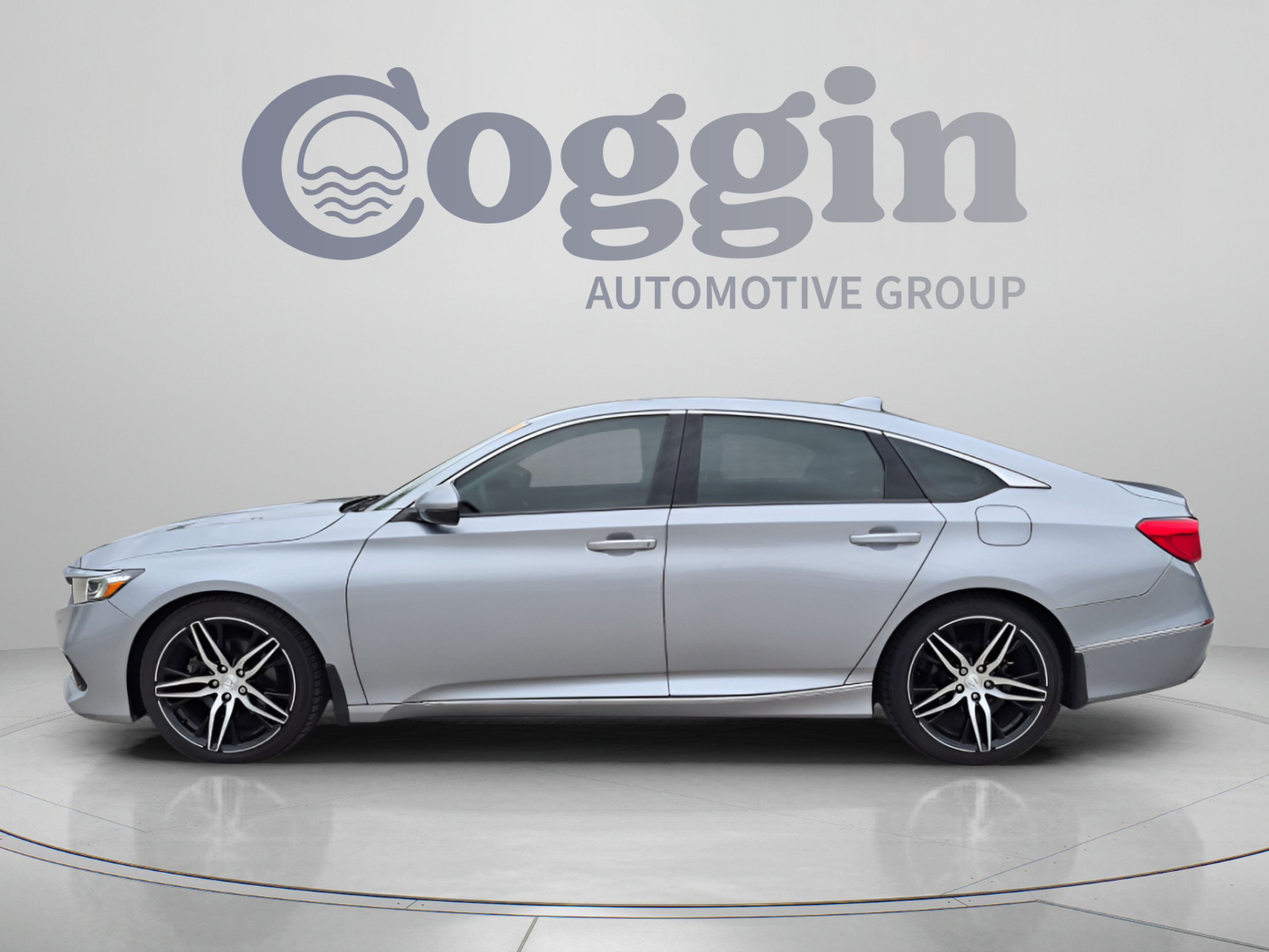 Used 2021 Honda Accord Touring image 3