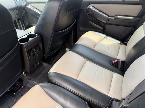 Used 2008 Ford Explorer Sport Trac Limited RWD image 15