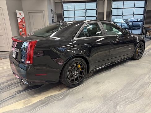 Used 2011 Cadillac CTS V image 32