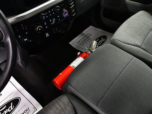 Used 2024 Ford F350 XLT image 25