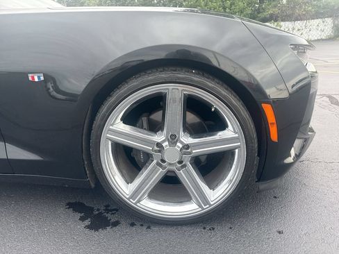 Used 2017 Chevrolet Camaro SS RWD image 10
