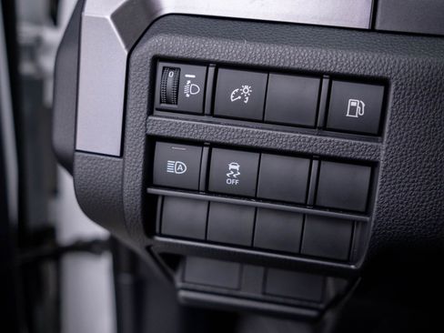 Used 2025 Toyota 4Runner SR5 image 19