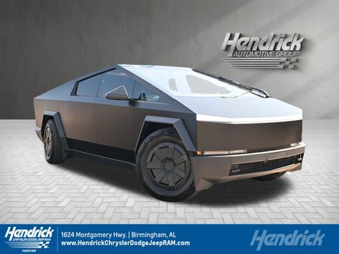 Used 2024 Tesla Cybertruck AWD Crew Cab image 1