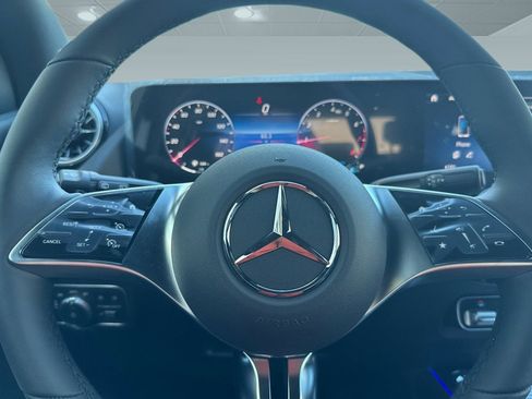 New 2025 Mercedes-Benz GLA 250 4MATIC image 14