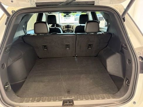 Used 2024 Chevrolet Equinox Premier AWD/4WD image 8