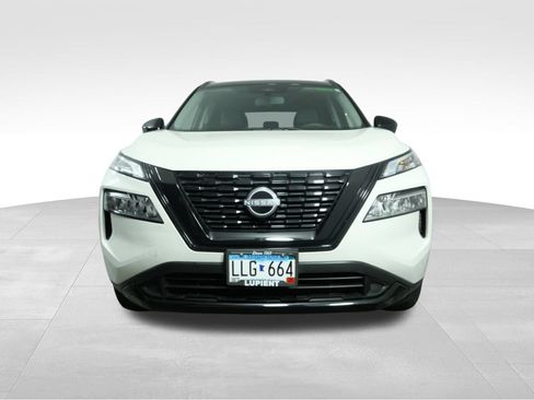 Used 2023 Nissan Rogue SV w/ SV Premium B Package AWD/4WD image 3