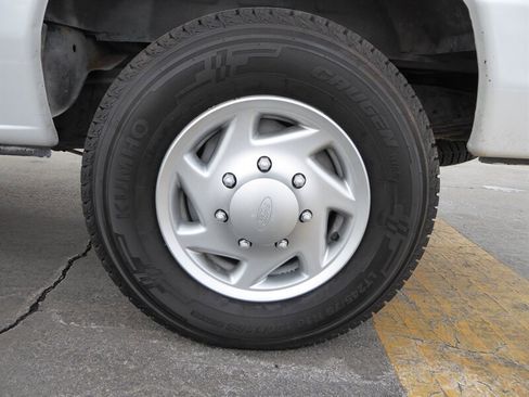 Used 2013 Ford E-350 and Econoline 350 XL image 25