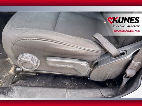 Used 2023 Jeep Gladiator Overland AWD/4WD image 10