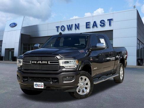 Used 2022 RAM 2500 Laramie image 1