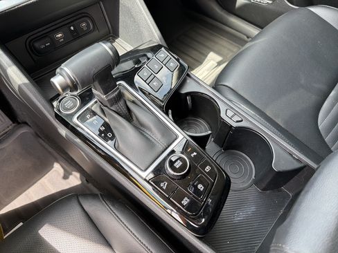 Used 2025 Kia Sportage SX FWD image 18