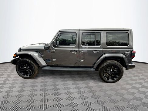 Used 2021 Jeep Wrangler Unlimited Sahara AWD/4WD image 9