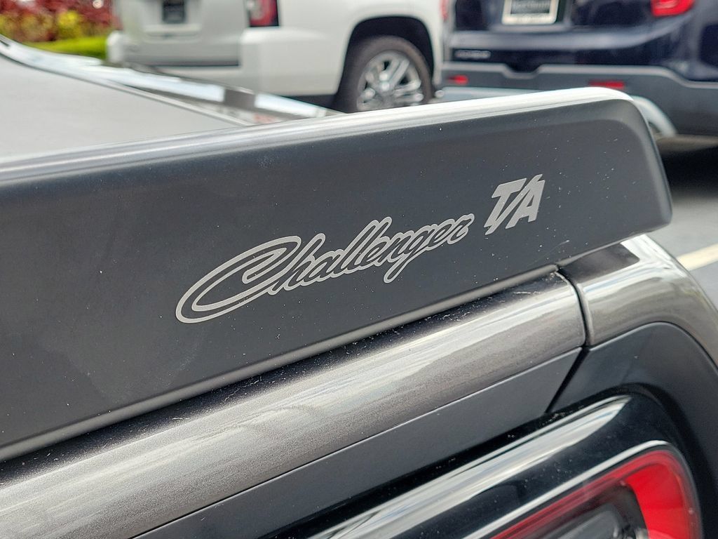 Used 2022 Dodge Challenger R/T Scat Pack RWD image 5