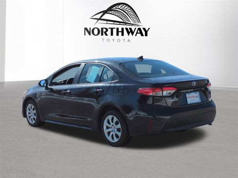 Certified 2024 Toyota Corolla LE image 5