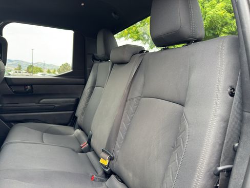 Certified 2024 Toyota Tacoma SR5 AWD/4WD image 10