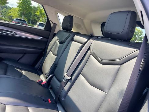 Used 2018 Cadillac XT5 Luxury w/ Driver Awareness Package FWD image 40