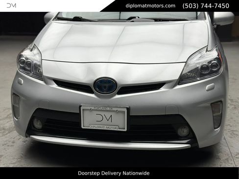 Used 2014 Toyota Prius Five w/ Advanced Technology Package image 14