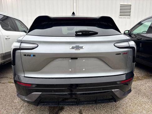 New 2026 Chevrolet Blazer EV SS image 8