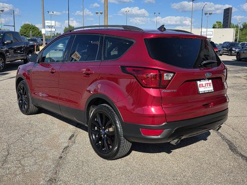Used 2019 Ford Escape SE FWD image 7