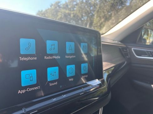 New 2026 Volkswagen Atlas SEL Premium R-Line image 11