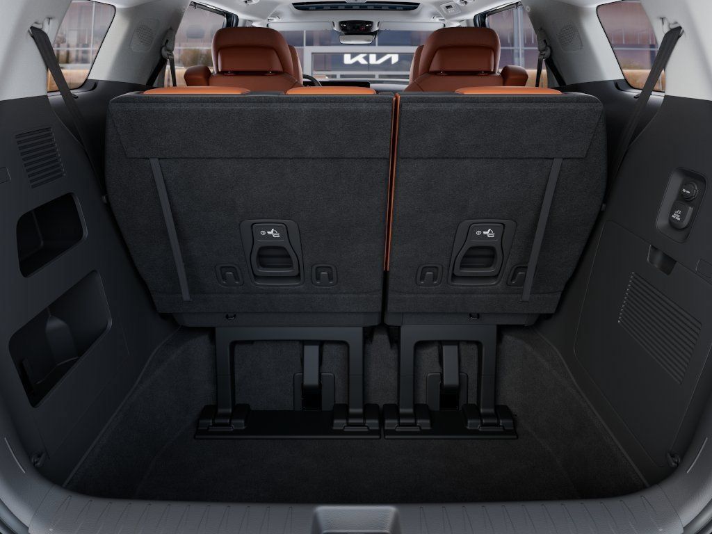 New 2027 Kia Carnival SX w/ Dark Edition Package FWD image 20