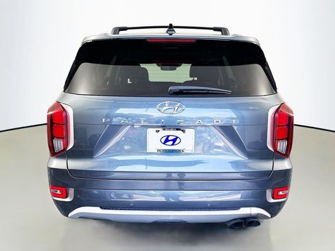 Used 2022 Hyundai Palisade Limited FWD image 6