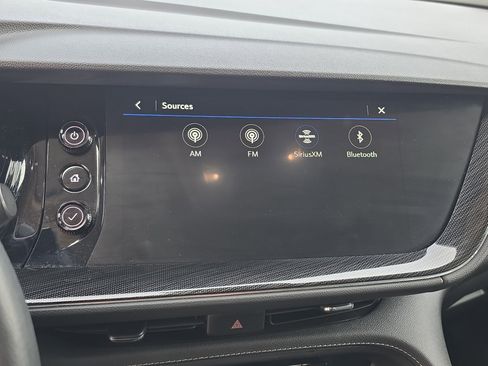 Used 2023 Buick Envision Preferred image 28