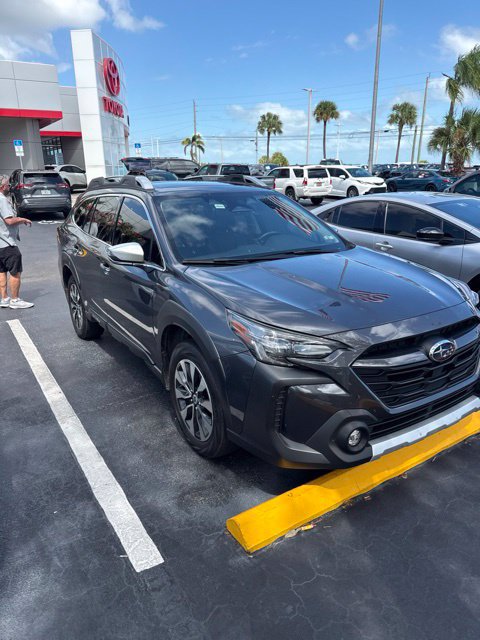 Used 2023 Subaru Outback Touring XT AWD/4WD image 3