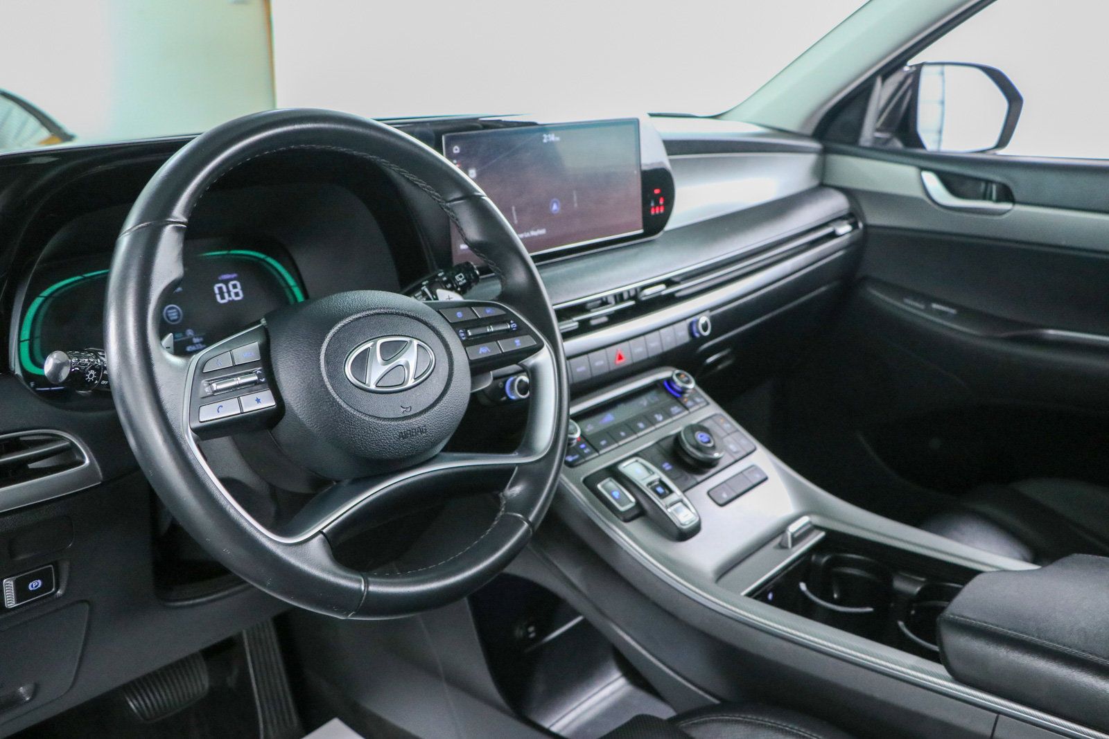 Used 2025 Hyundai Palisade SEL FWD image 22
