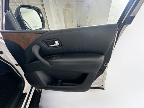Used 2024 Nissan Armada SL w/ Captain's Chairs Package image 35