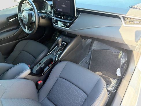 Used 2023 Toyota Corolla SE w/ SE Premium Package image 13