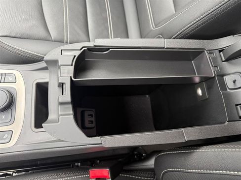 Used 2024 GMC Terrain Denali w/ LPO, Floor Liner Package AWD/4WD image 31