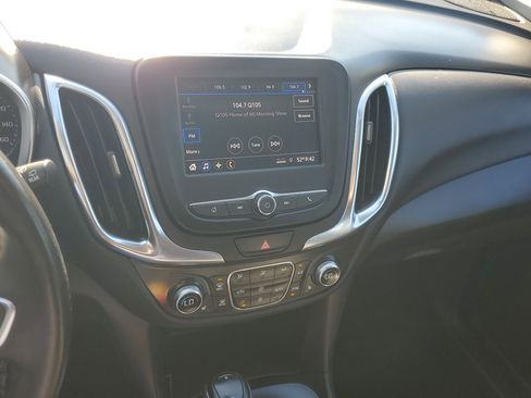 Used 2021 Chevrolet Equinox LT image 26
