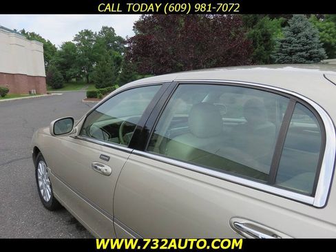 Used 2007 Lincoln Town Car Signature RWD image 27