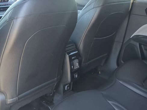 Certified 2025 Jeep Compass Limited AWD/4WD image 18
